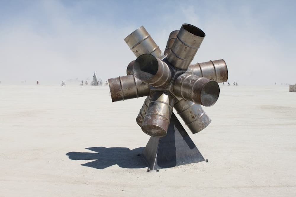 Atom art