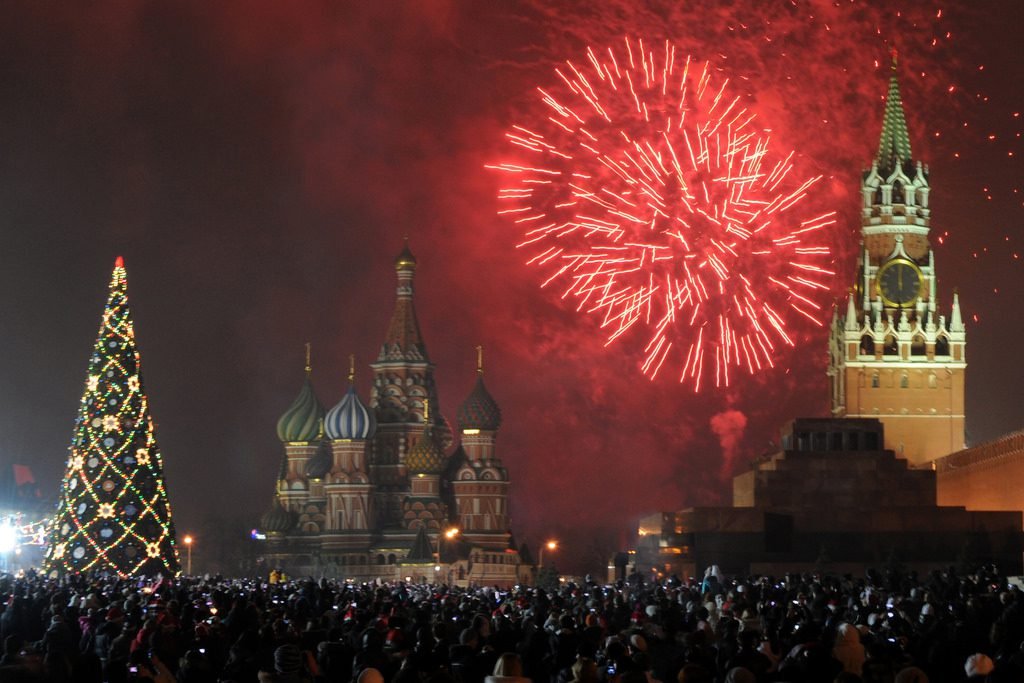 New Years Eve How To Stream Fireworks From Around The World Money