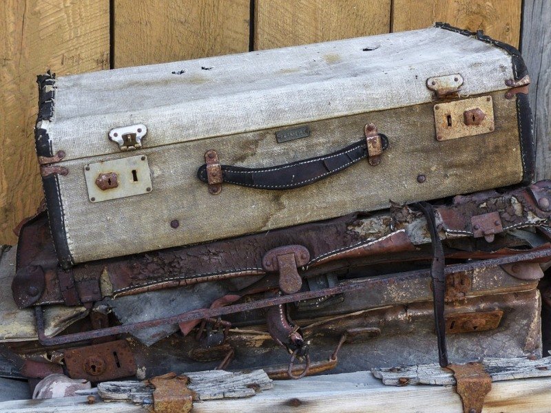 Lost or Damaged Luggage Backpacker Travel